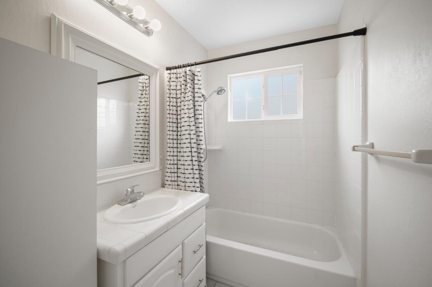 Detail Gallery Image 11 of 25 For 5512 Leigh Ave, San Jose,  CA 95124 - 3 Beds | 2 Baths
