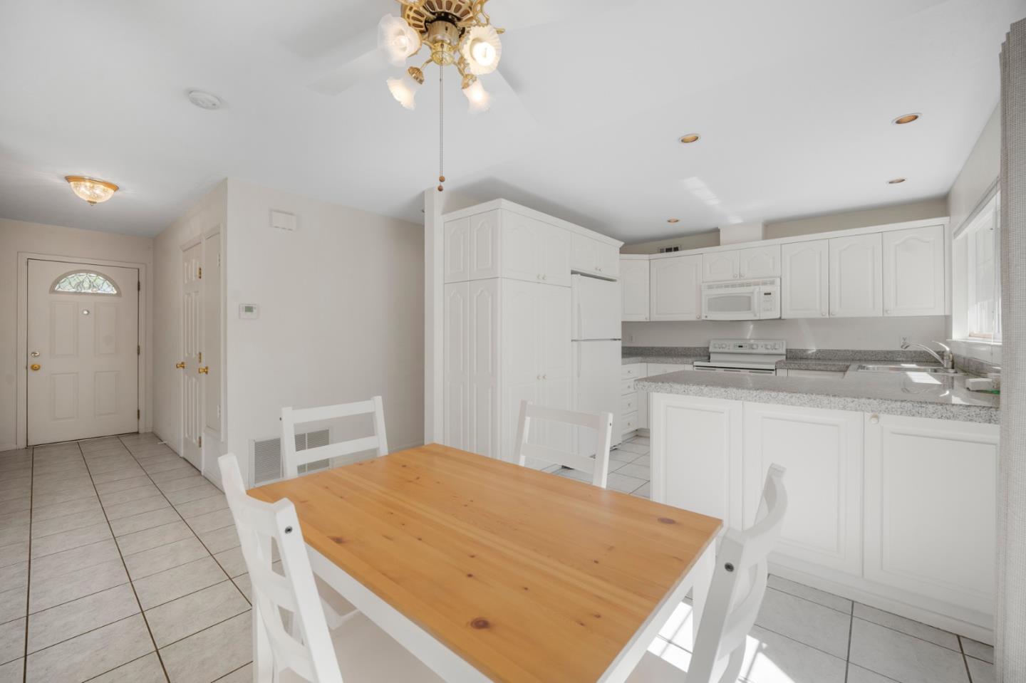 Detail Gallery Image 6 of 25 For 5512 Leigh Ave, San Jose,  CA 95124 - 3 Beds | 2 Baths