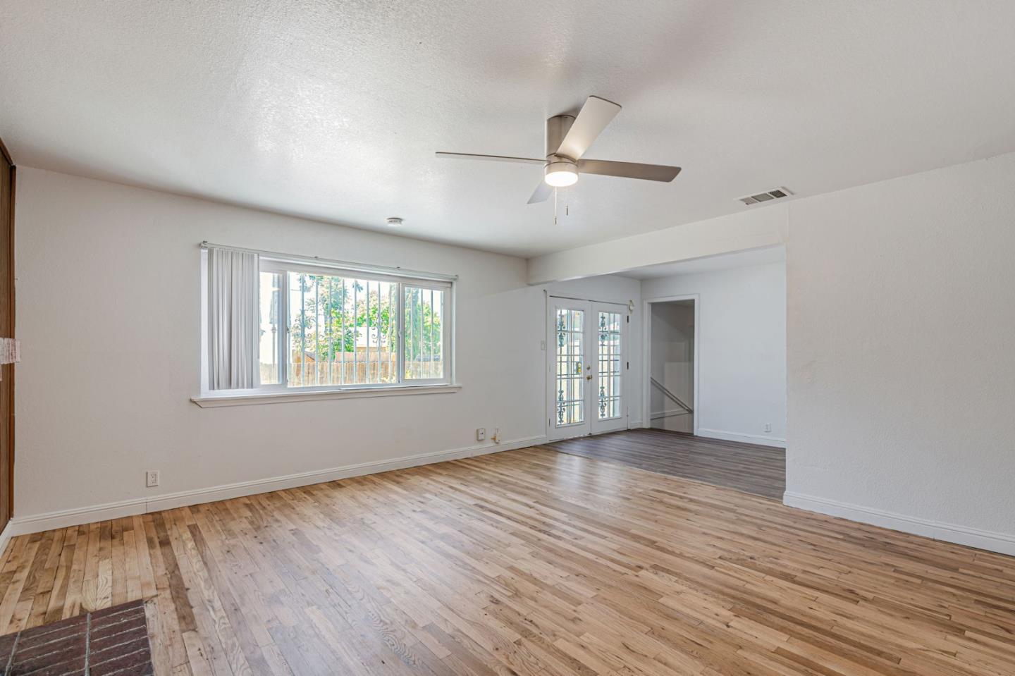 Detail Gallery Image 12 of 38 For 2525 Montclair St, Stockton,  CA 95205 - 4 Beds | 2 Baths