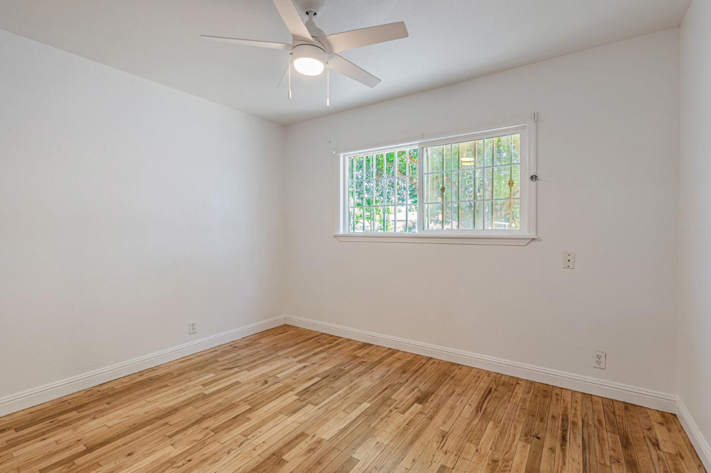 Detail Gallery Image 26 of 38 For 2525 Montclair St, Stockton,  CA 95205 - 4 Beds | 2 Baths