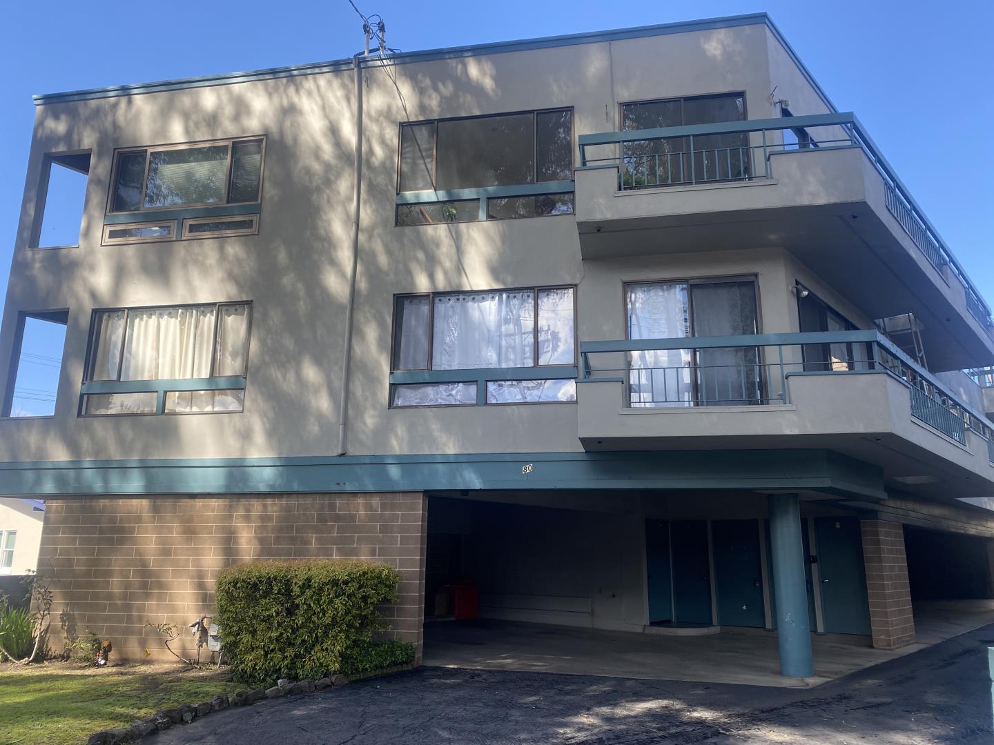 Detail Gallery Image 17 of 19 For 80 El Camino Real #H,  Burlingame,  CA 94010 - 2 Beds | 1 Baths
