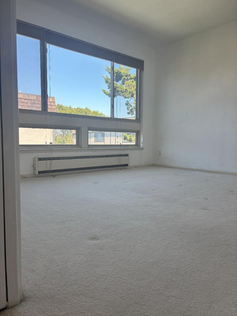 Detail Gallery Image 7 of 19 For 80 El Camino Real #H,  Burlingame,  CA 94010 - 2 Beds | 1 Baths