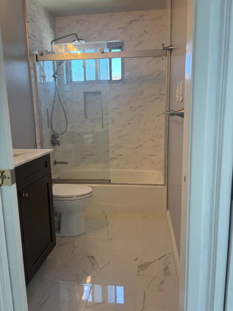 Detail Gallery Image 9 of 19 For 80 El Camino Real #H,  Burlingame,  CA 94010 - 2 Beds | 1 Baths