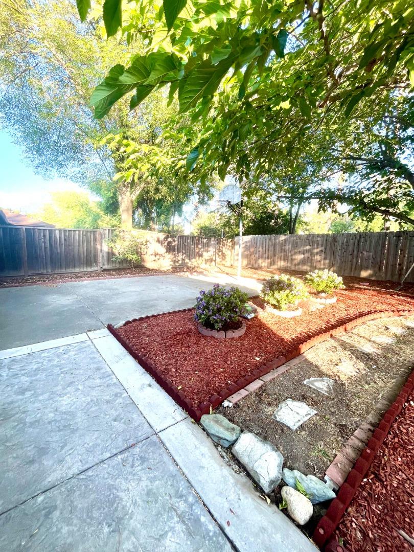 Detail Gallery Image 18 of 20 For 137 Diablo Ct, Pleasant Hill,  CA 94523 - 3 Beds | 1 Baths