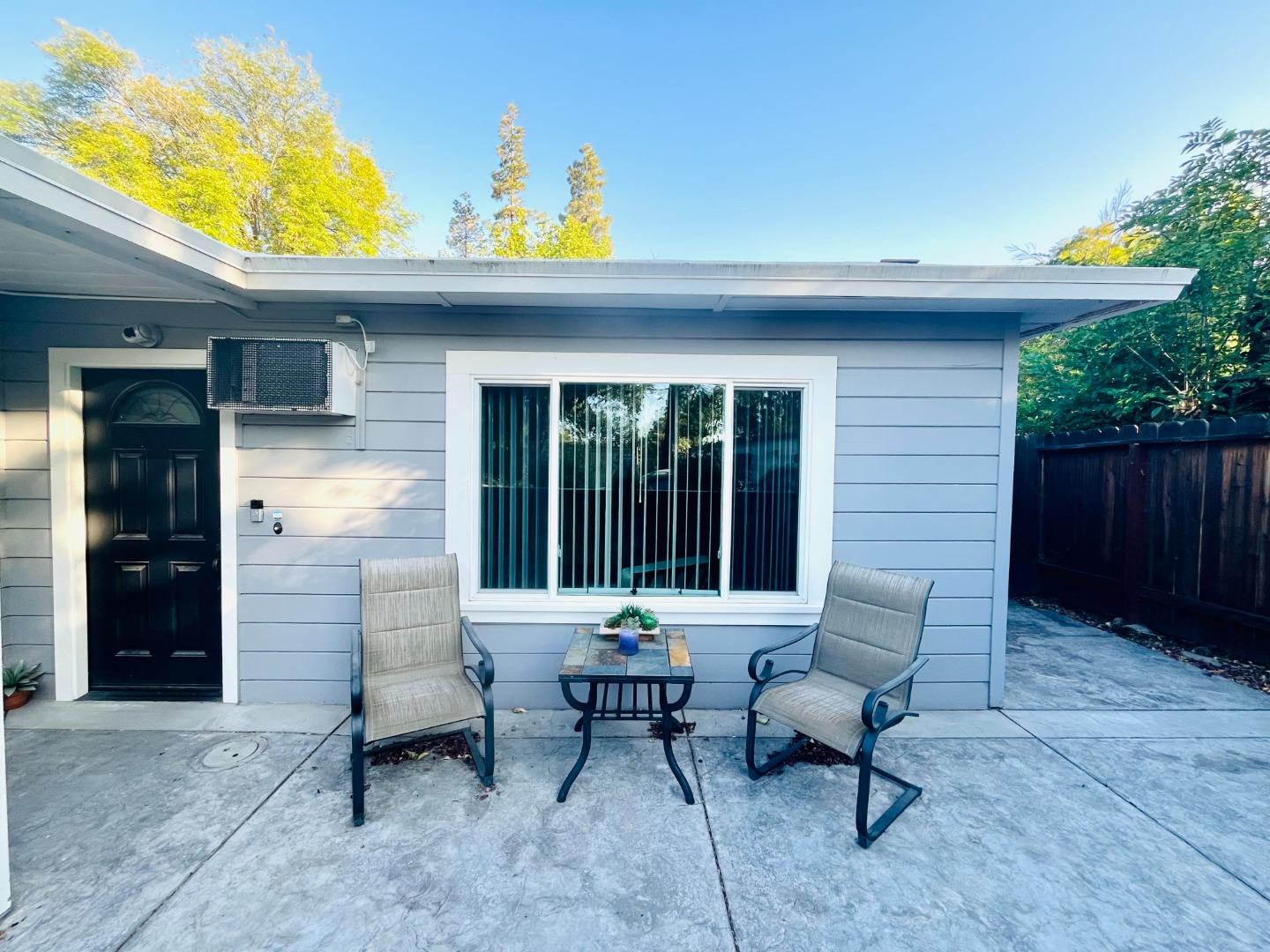 Detail Gallery Image 2 of 20 For 137 Diablo Ct, Pleasant Hill,  CA 94523 - 3 Beds | 1 Baths