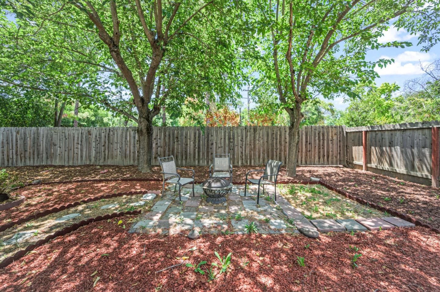 Detail Gallery Image 27 of 33 For 137 Diablo Ct, Pleasant Hill,  CA 94523 - 3 Beds | 1 Baths