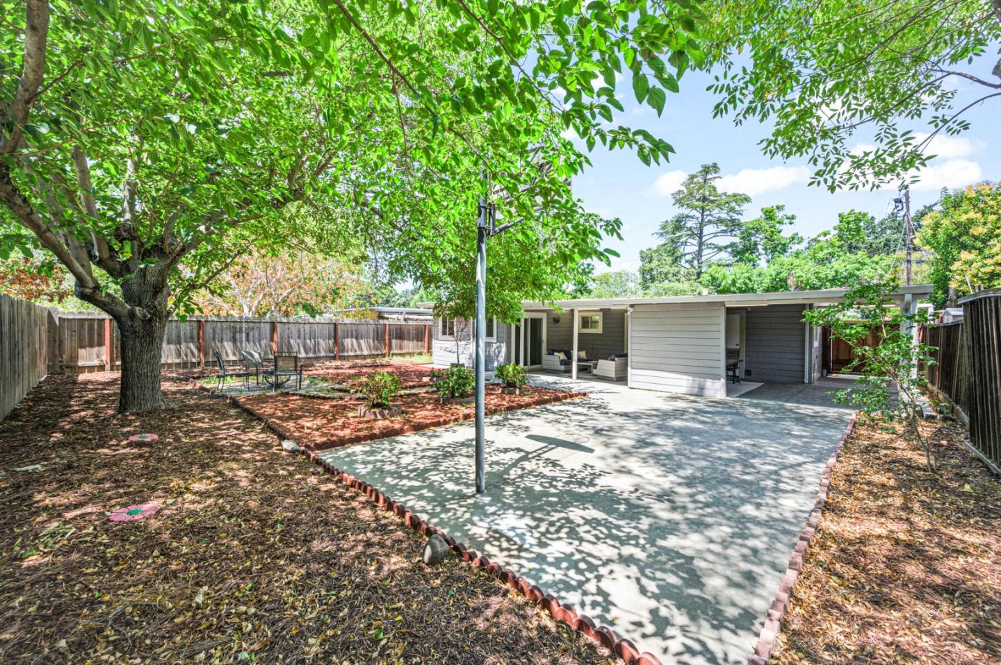 Detail Gallery Image 30 of 33 For 137 Diablo Ct, Pleasant Hill,  CA 94523 - 3 Beds | 1 Baths