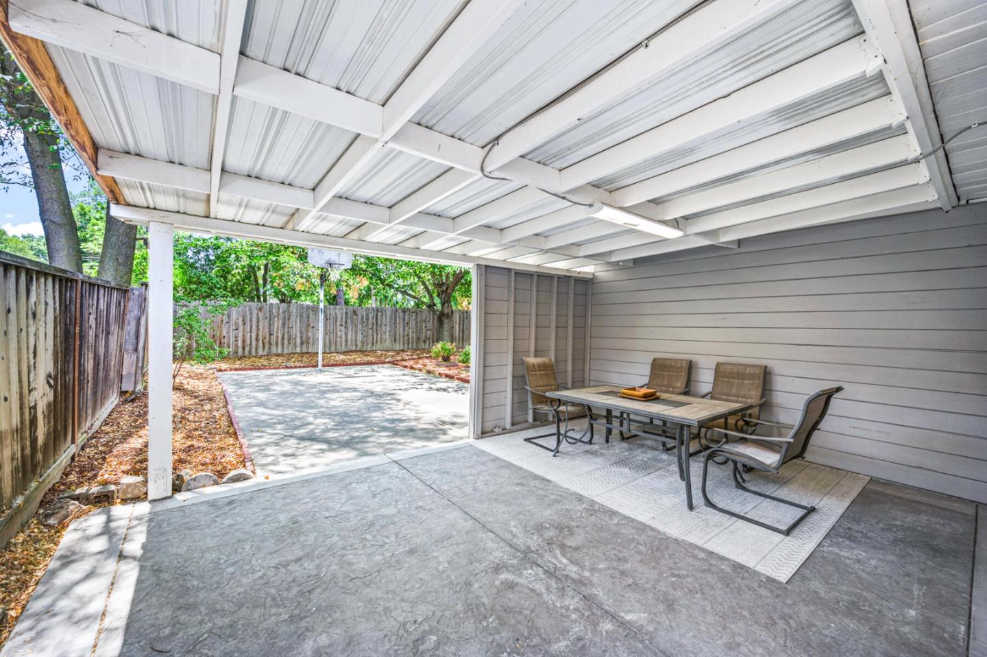 Detail Gallery Image 31 of 33 For 137 Diablo Ct, Pleasant Hill,  CA 94523 - 3 Beds | 1 Baths