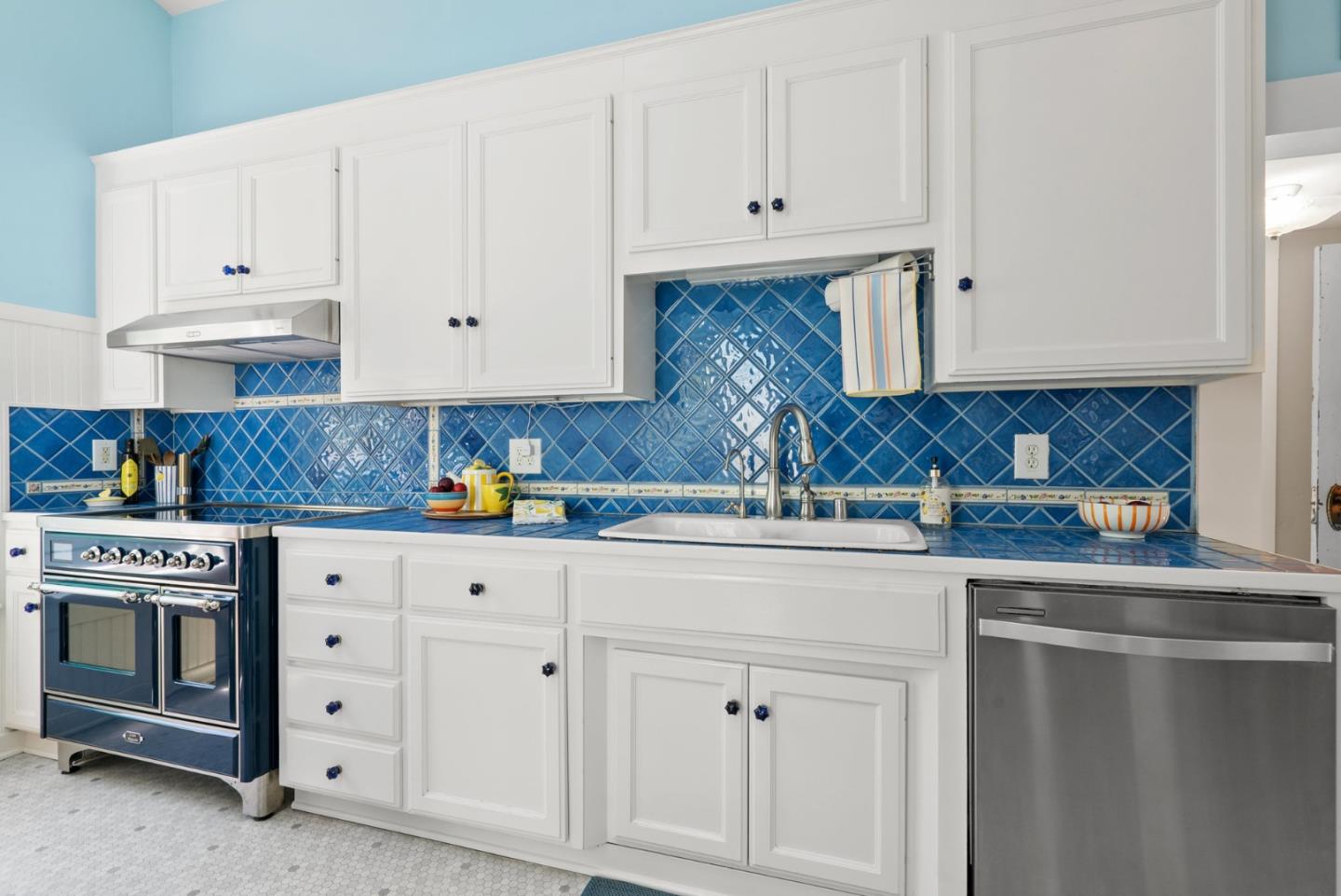 Detail Gallery Image 15 of 57 For 505 Cayuga St, Santa Cruz,  CA 95062 - 3 Beds | 1/1 Baths