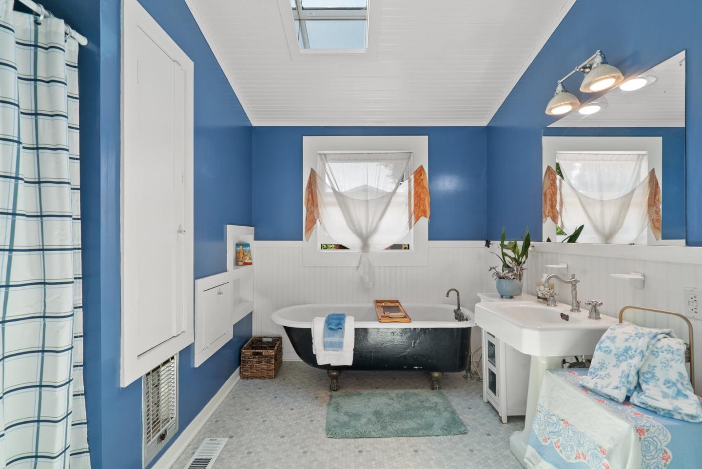 Detail Gallery Image 19 of 57 For 505 Cayuga St, Santa Cruz,  CA 95062 - 3 Beds | 1/1 Baths