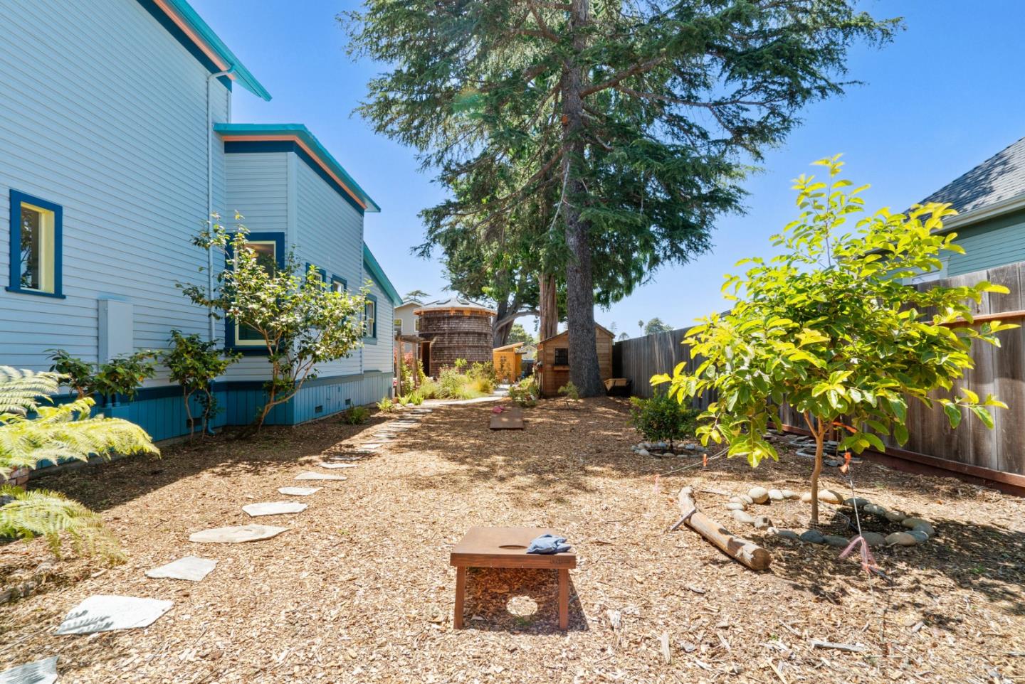 Detail Gallery Image 49 of 57 For 505 Cayuga St, Santa Cruz,  CA 95062 - 3 Beds | 1/1 Baths