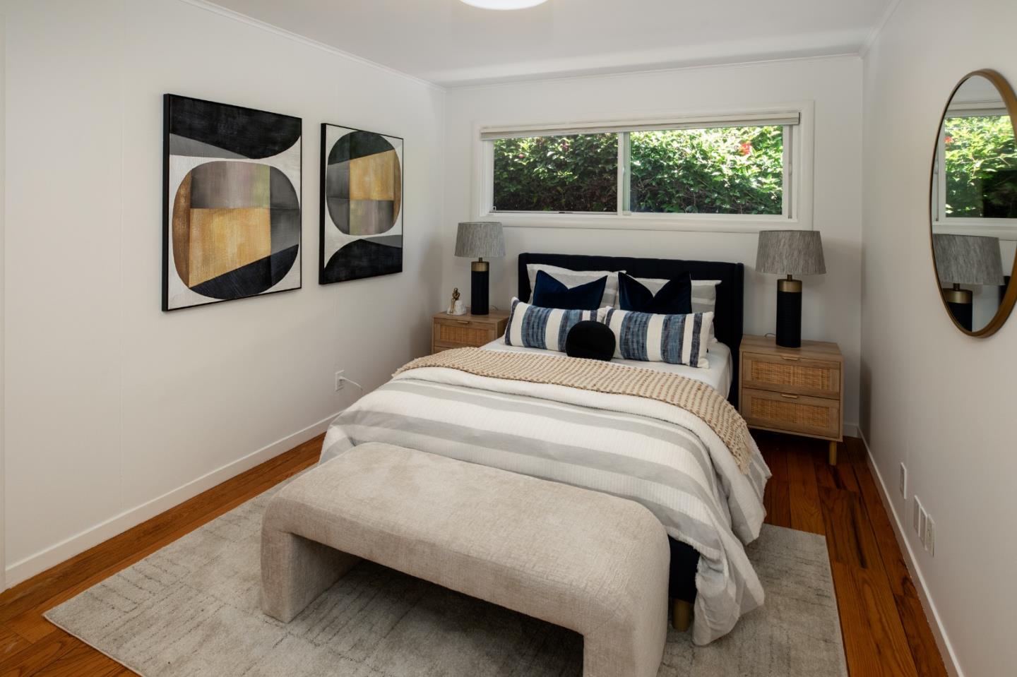Detail Gallery Image 7 of 17 For 819 Laurel Ave, Menlo Park,  CA 94025 - 3 Beds | 2 Baths