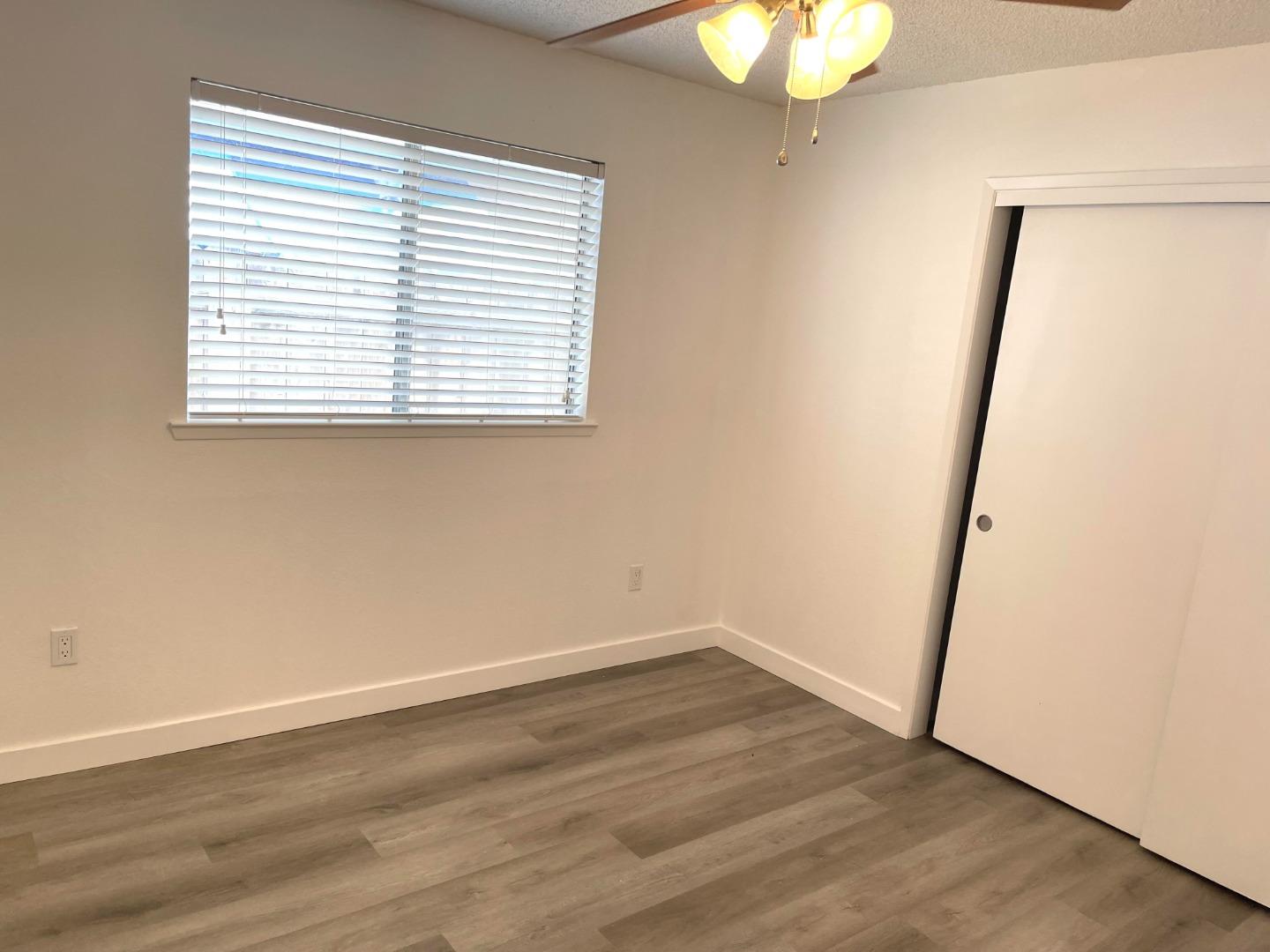 Detail Gallery Image 12 of 16 For 4438 W Feemster Ave, Visalia,  CA 93277 - 3 Beds | 2 Baths