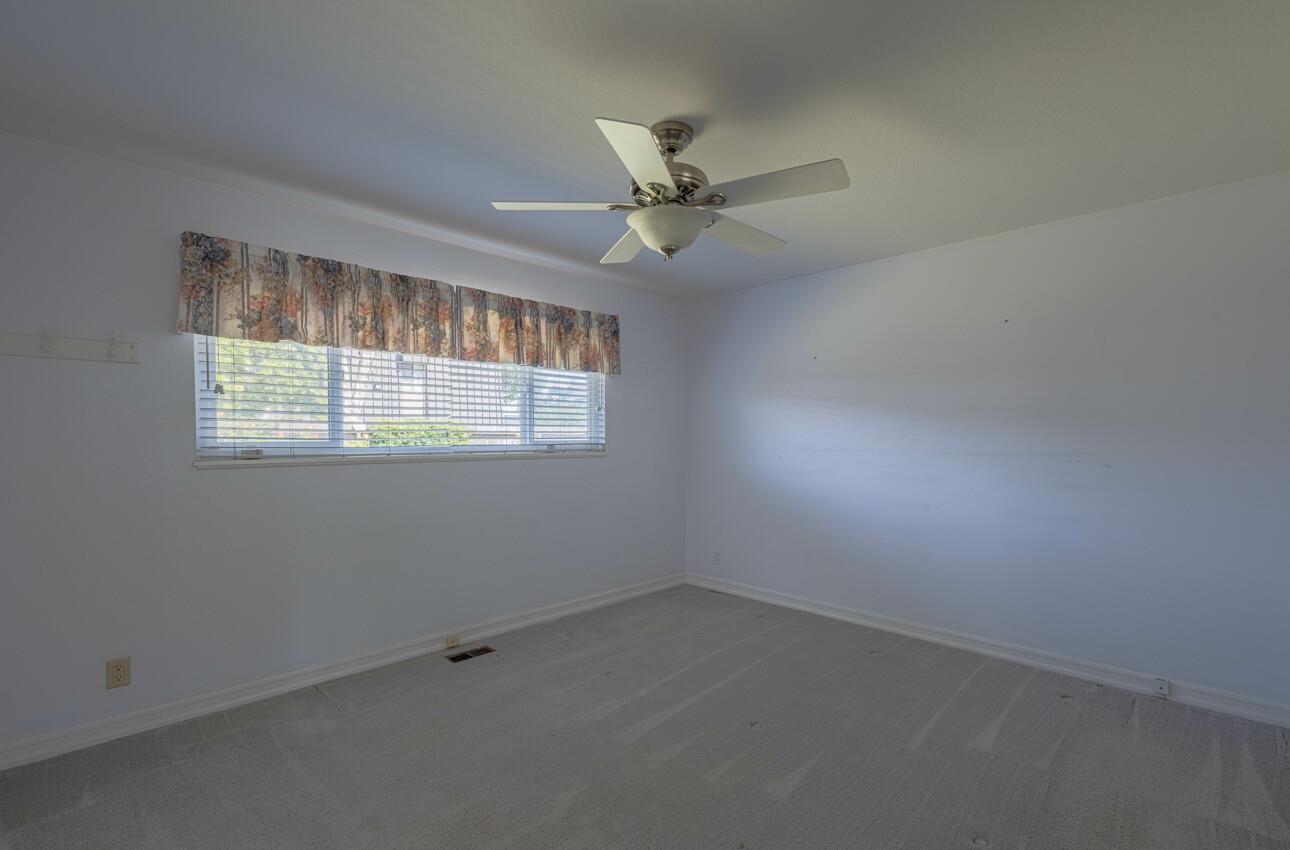 Detail Gallery Image 17 of 34 For 1223 Padre Dr, Salinas,  CA 93901 - 3 Beds | 2 Baths