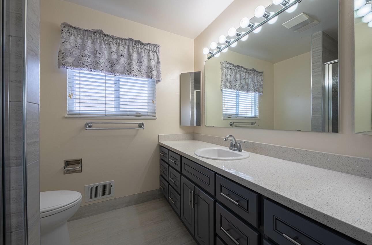 Detail Gallery Image 20 of 34 For 1223 Padre Dr, Salinas,  CA 93901 - 3 Beds | 2 Baths
