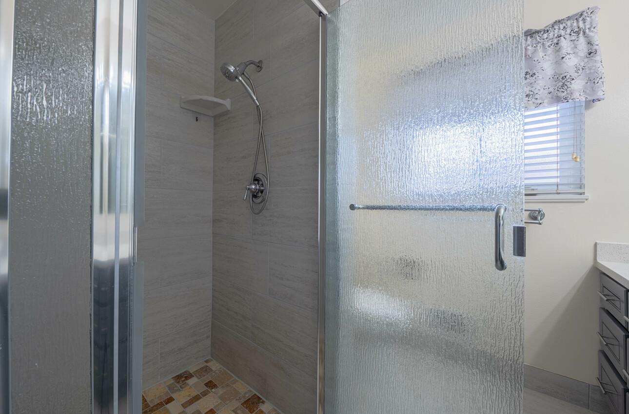 Detail Gallery Image 21 of 34 For 1223 Padre Dr, Salinas,  CA 93901 - 3 Beds | 2 Baths