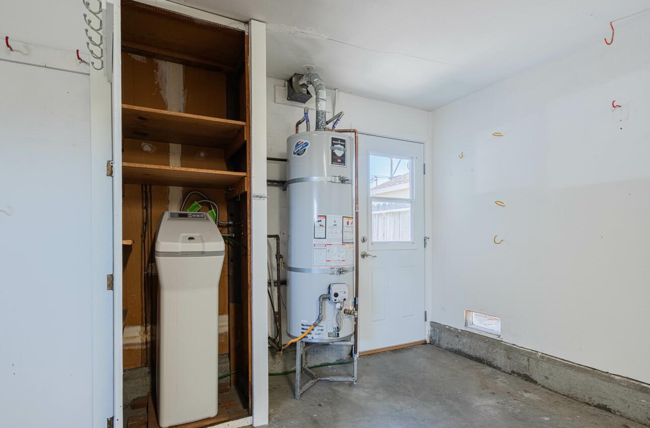 Detail Gallery Image 31 of 34 For 1223 Padre Dr, Salinas,  CA 93901 - 3 Beds | 2 Baths