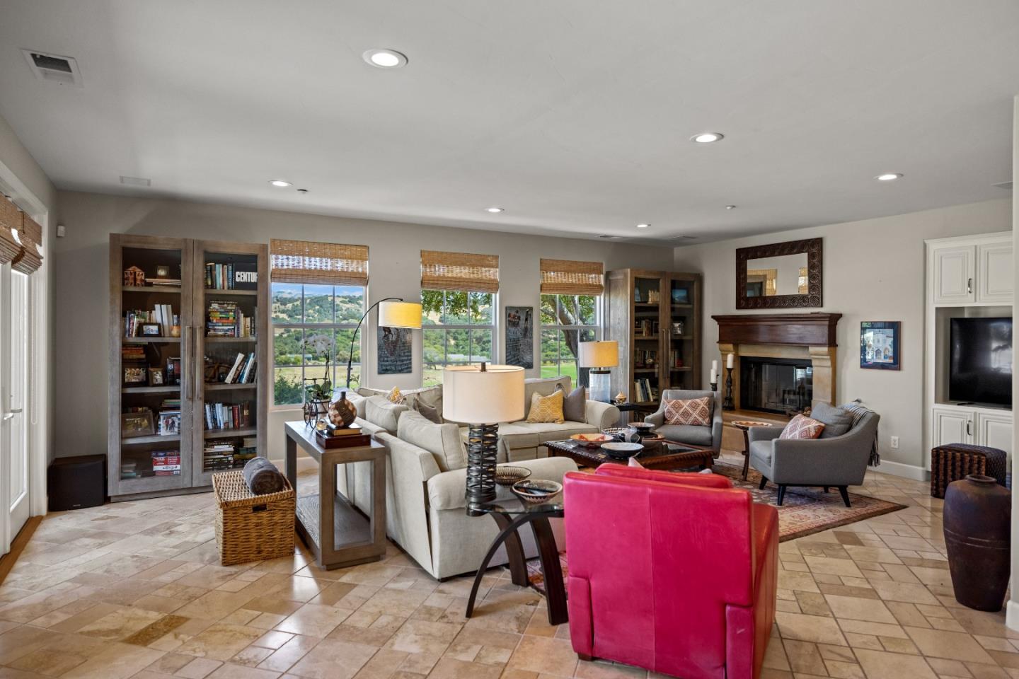 Detail Gallery Image 11 of 33 For 216 Mirasol Way, Monterey,  CA 93940 - 3 Beds | 3/1 Baths