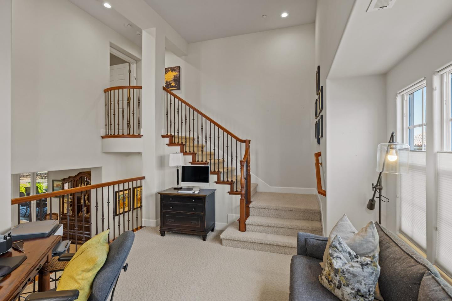 Detail Gallery Image 15 of 33 For 216 Mirasol Way, Monterey,  CA 93940 - 3 Beds | 3/1 Baths