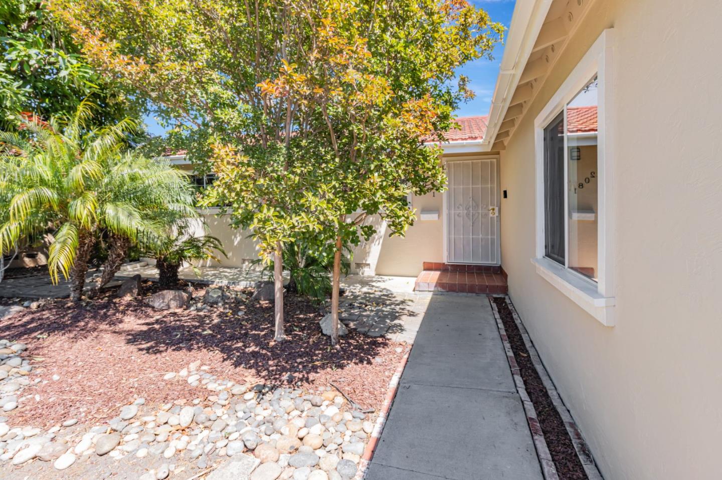 Detail Gallery Image 2 of 28 For 2081 Sheraton Dr, Santa Clara,  CA 95050 - 3 Beds | 2 Baths