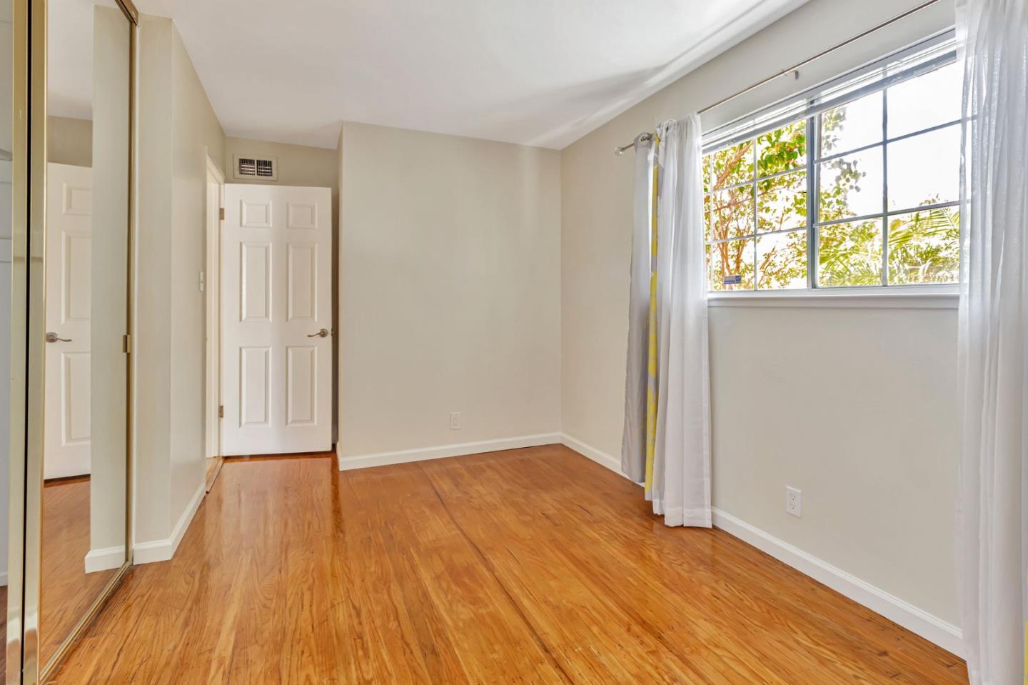 Detail Gallery Image 20 of 28 For 2081 Sheraton Dr, Santa Clara,  CA 95050 - 3 Beds | 2 Baths