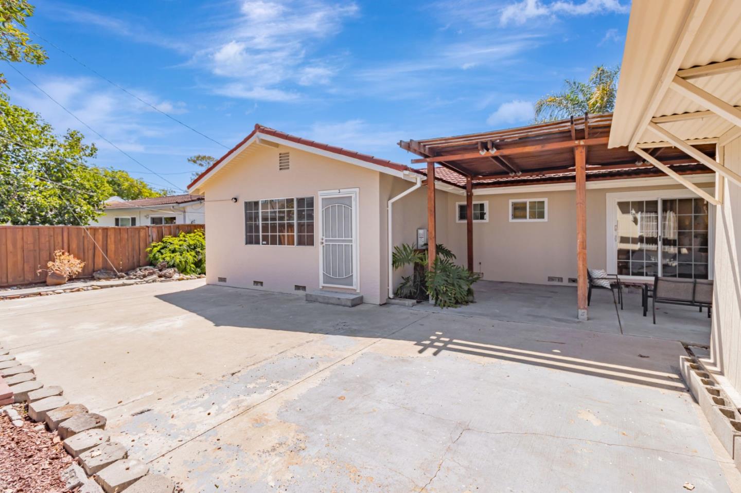 Detail Gallery Image 25 of 28 For 2081 Sheraton Dr, Santa Clara,  CA 95050 - 3 Beds | 2 Baths