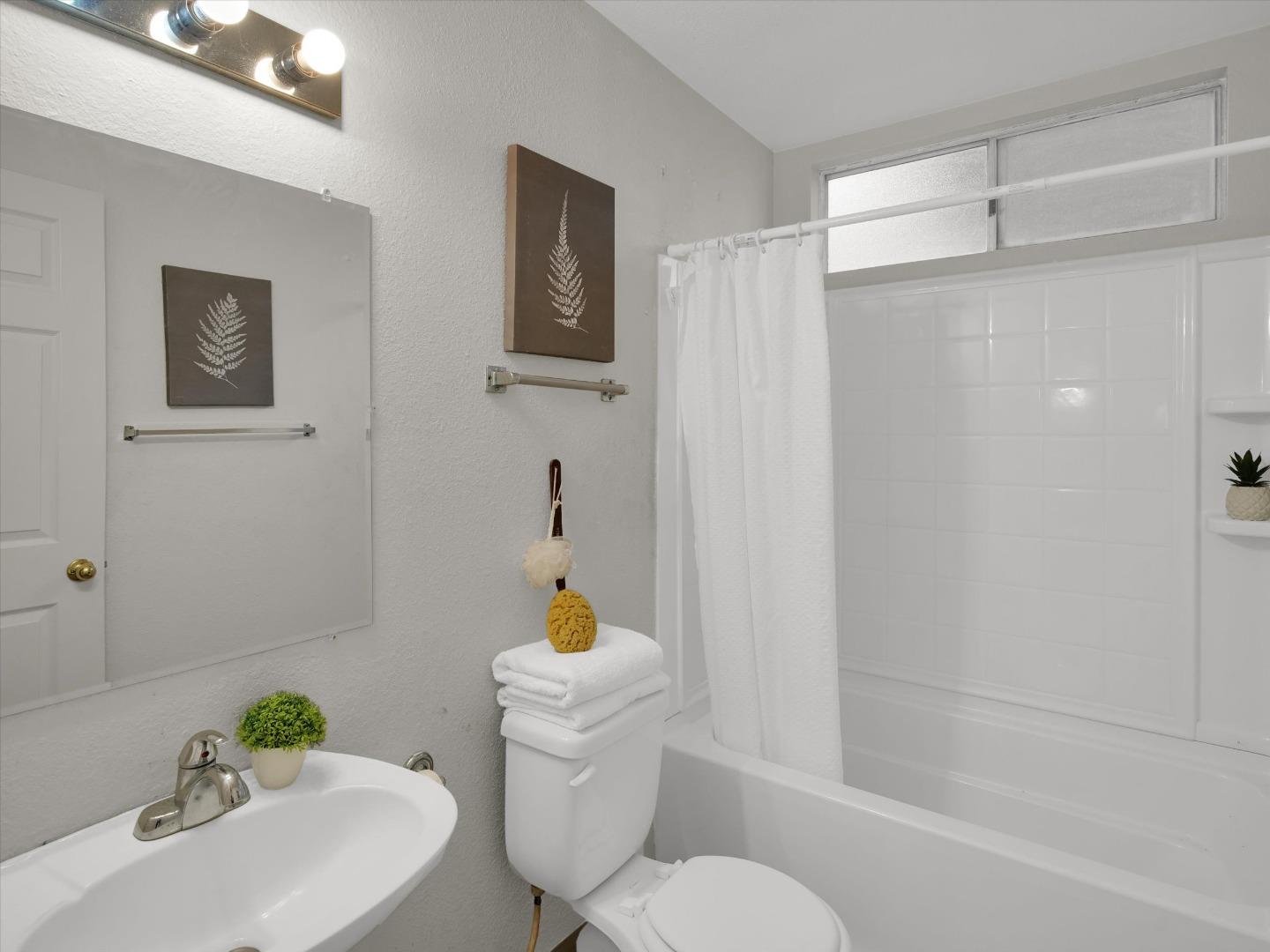Detail Gallery Image 16 of 32 For 3559 Vernal Ave, Merced,  CA 95340 - 3 Beds | 2 Baths