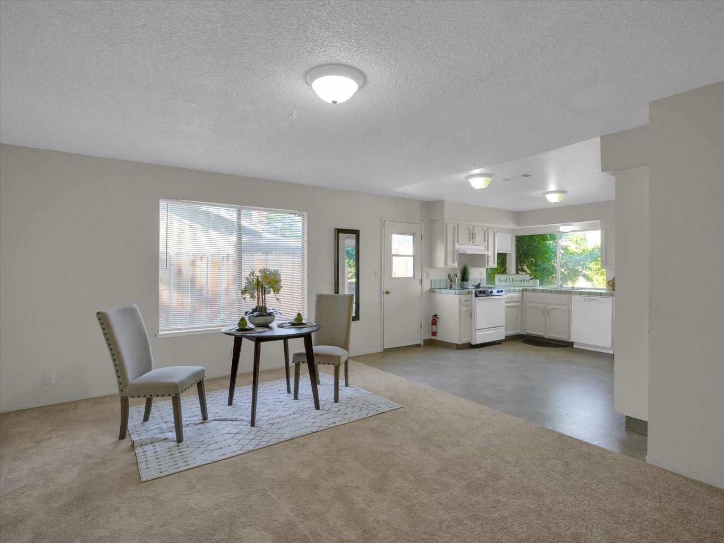Detail Gallery Image 6 of 32 For 3559 Vernal Ave, Merced,  CA 95340 - 3 Beds | 2 Baths