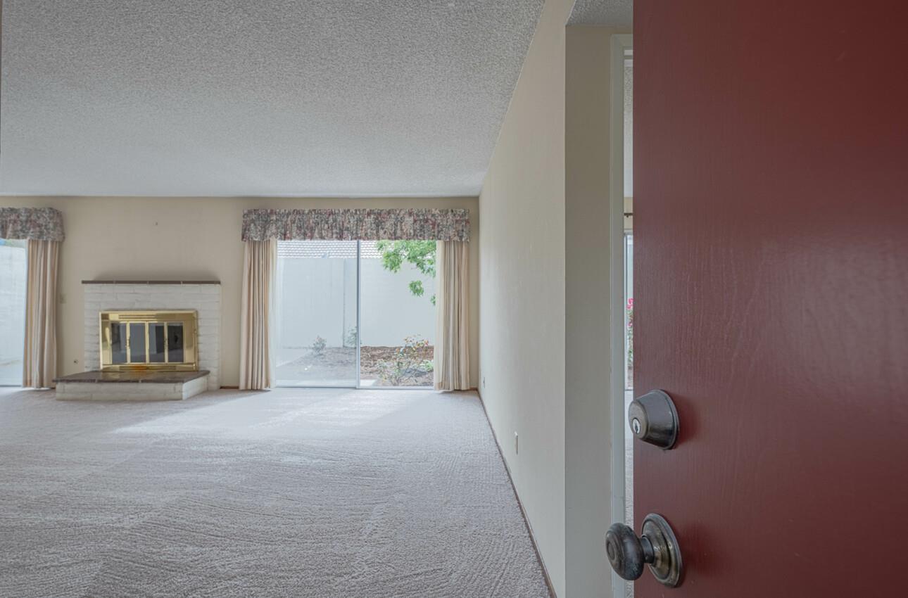 Detail Gallery Image 6 of 35 For 740 Alvarado Dr, Salinas,  CA 93907 - 3 Beds | 2 Baths