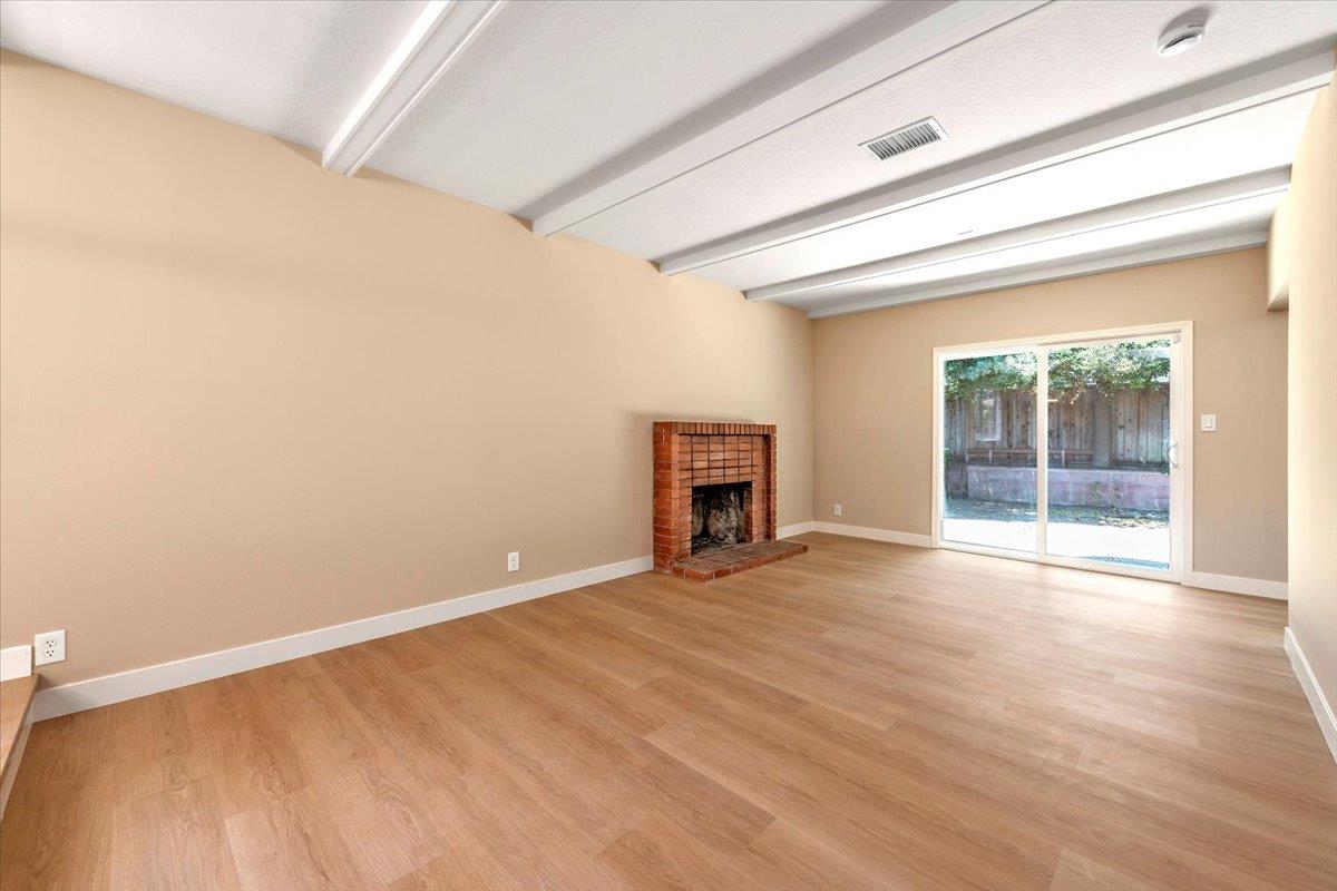 Detail Gallery Image 12 of 27 For 2543 Loomis Dr, San Jose,  CA 95121 - 3 Beds | 2 Baths