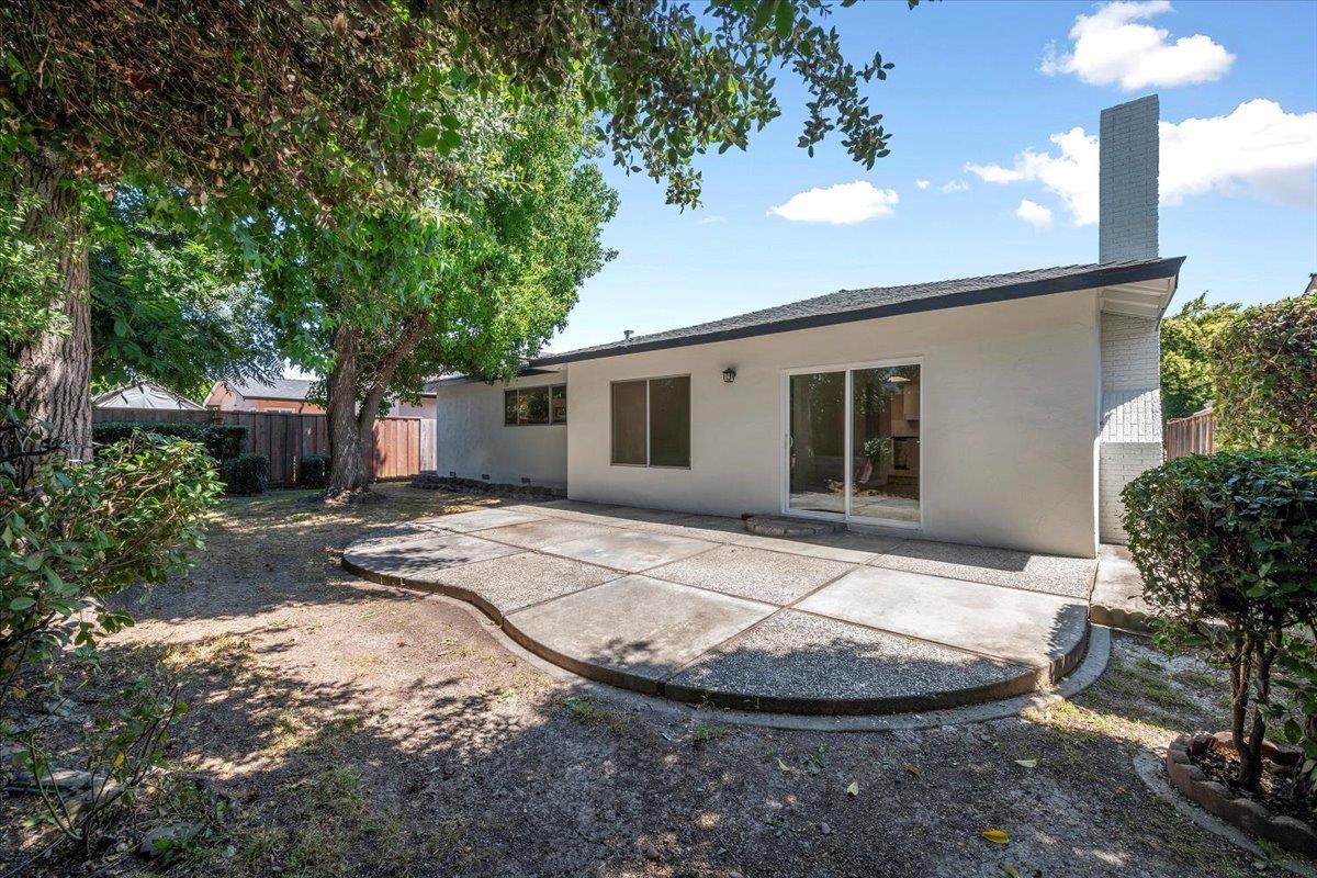 Detail Gallery Image 26 of 27 For 2543 Loomis Dr, San Jose,  CA 95121 - 3 Beds | 2 Baths
