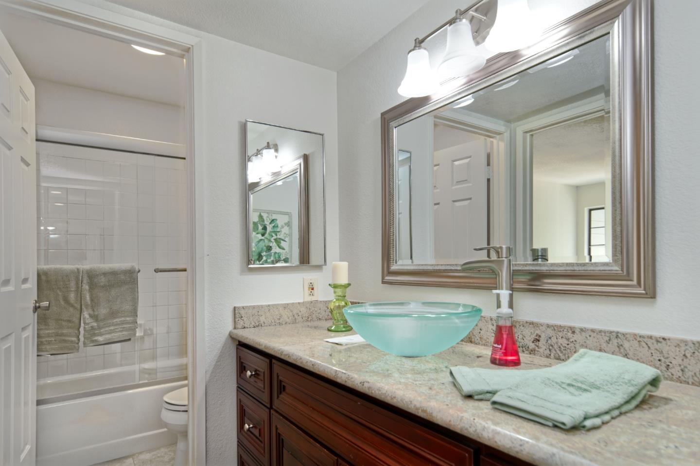 Detail Gallery Image 20 of 30 For 2766 Buena Point Ct, San Jose,  CA 95121 - 2 Beds | 2 Baths