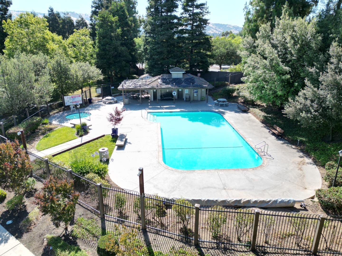Detail Gallery Image 29 of 30 For 2766 Buena Point Ct, San Jose,  CA 95121 - 2 Beds | 2 Baths