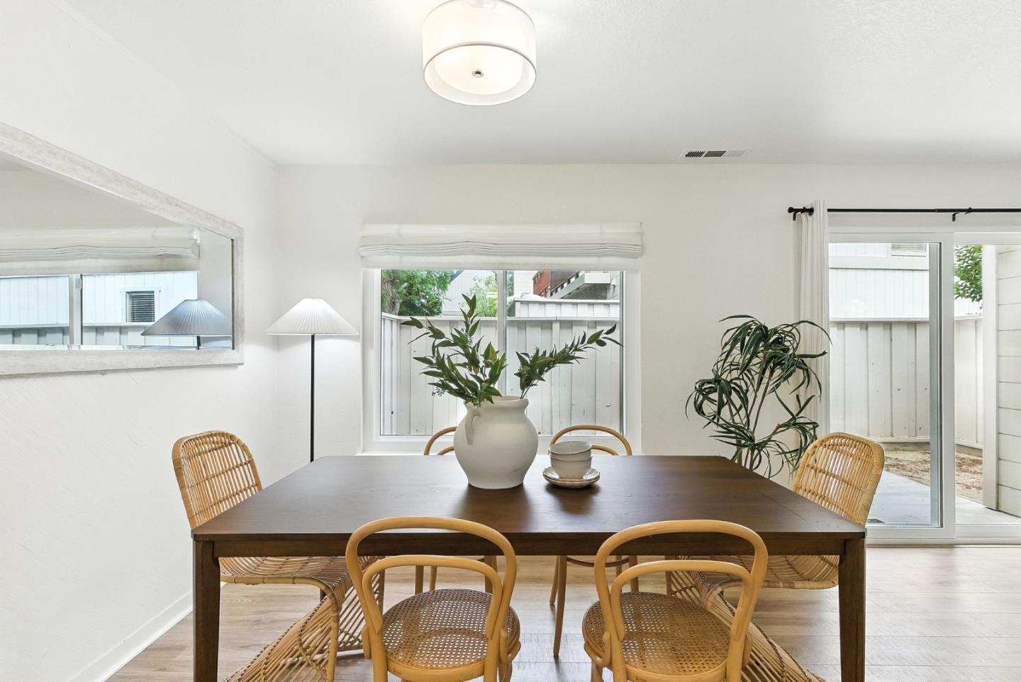 Detail Gallery Image 11 of 32 For 3101 Erin Ln, Santa Cruz,  CA 95065 - 2 Beds | 2/1 Baths