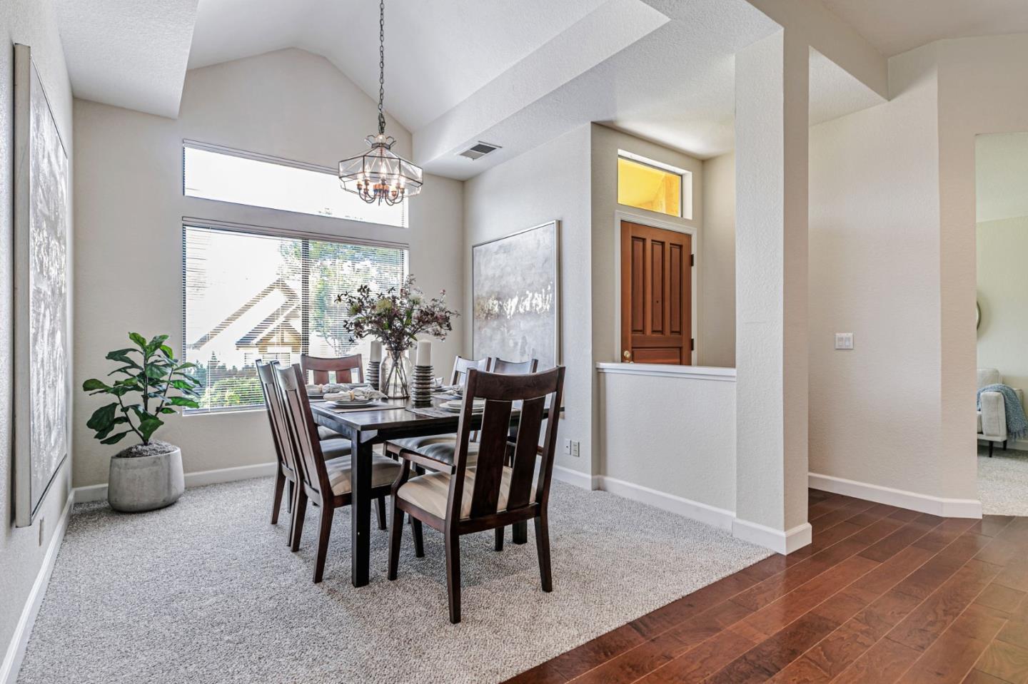 Detail Gallery Image 3 of 41 For 7530 Morevern Cir, San Jose,  CA 95135 - 2 Beds | 2/1 Baths