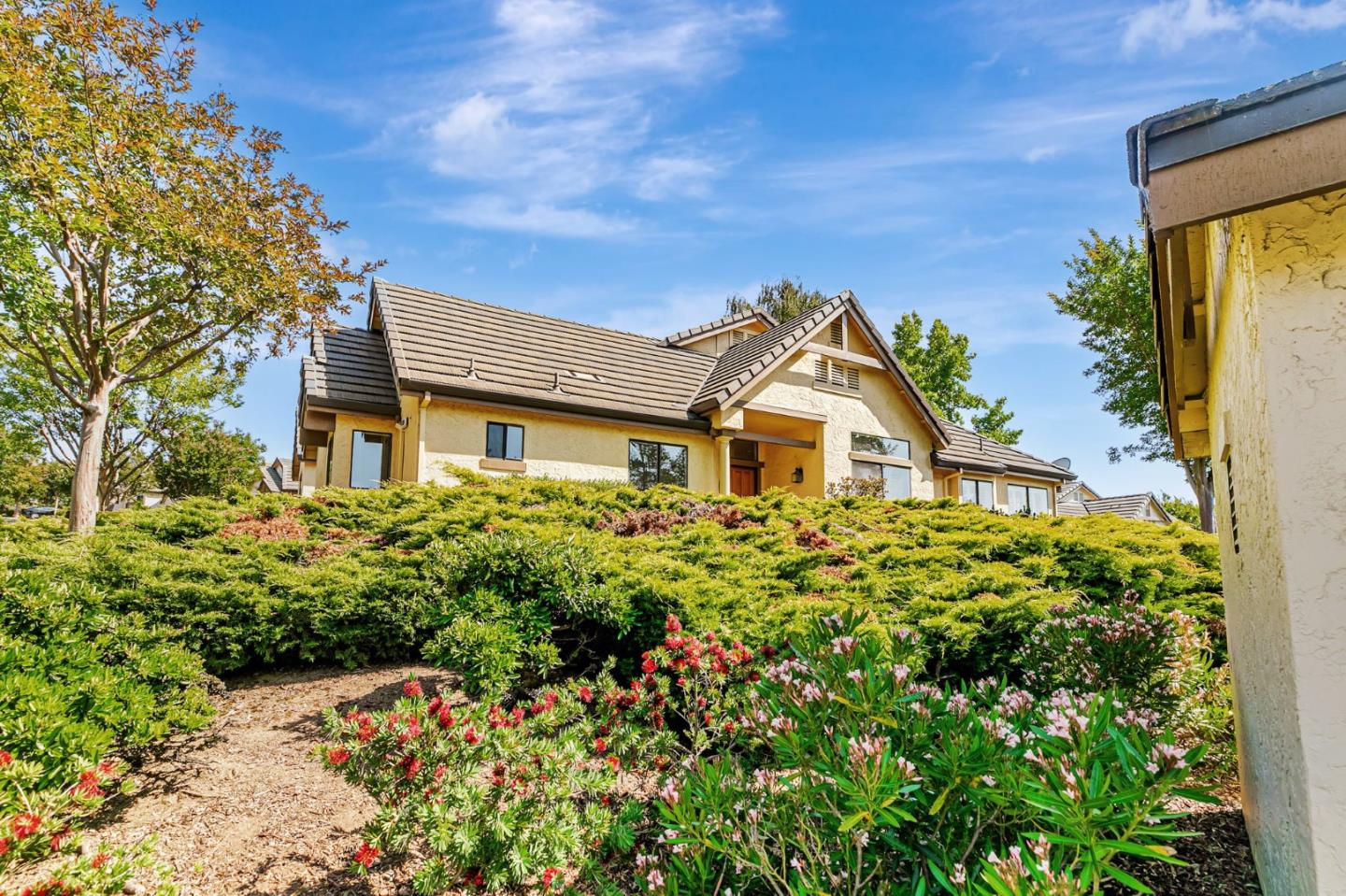 Detail Gallery Image 38 of 41 For 7530 Morevern Cir, San Jose,  CA 95135 - 2 Beds | 2/1 Baths