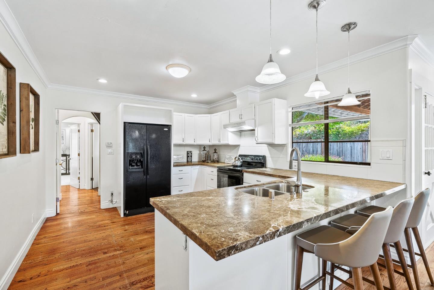 Detail Gallery Image 11 of 69 For 68 Live Oak Rd, Royal Oaks,  CA 95076 - 4 Beds | 3 Baths