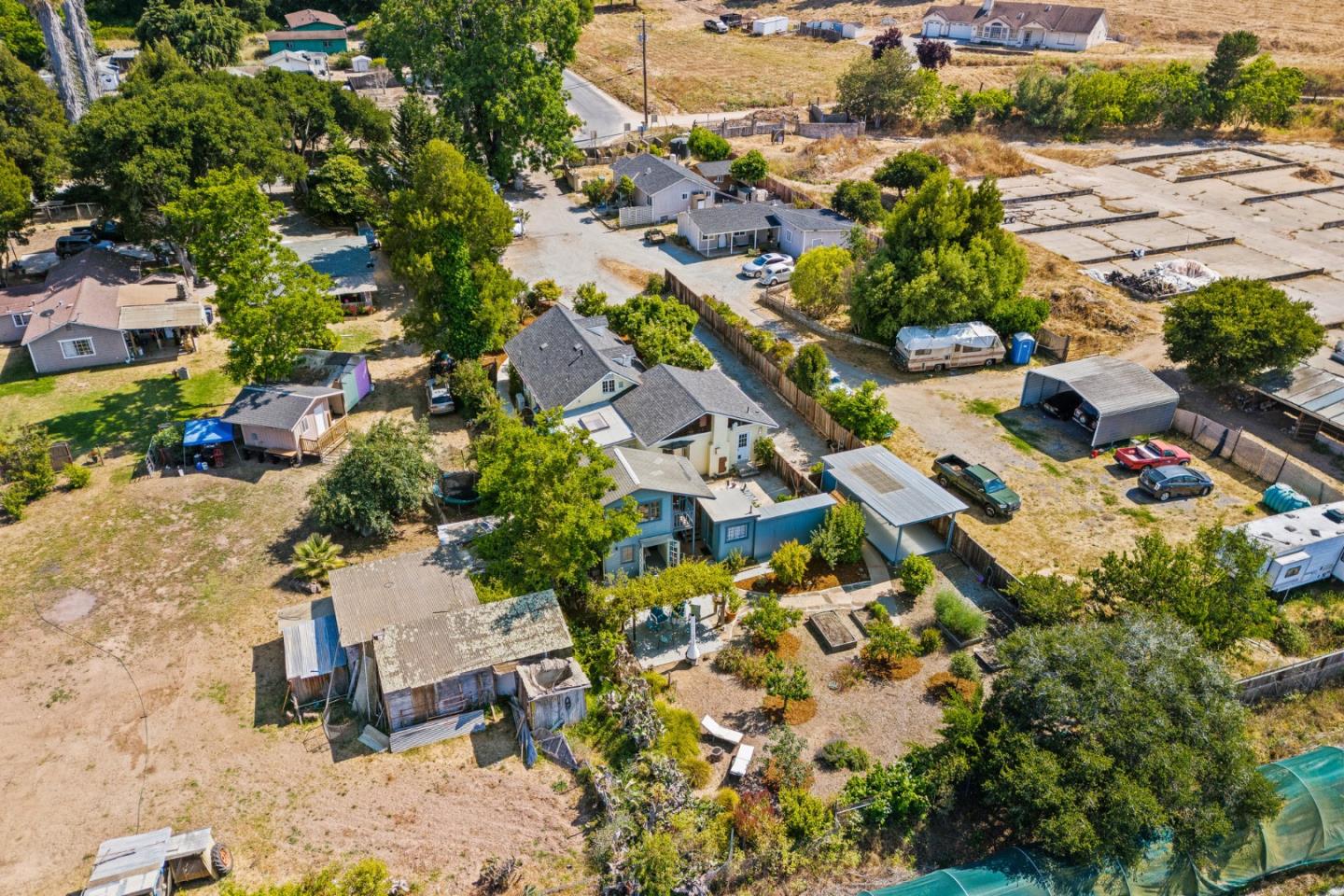 Detail Gallery Image 51 of 69 For 68 Live Oak Rd, Royal Oaks,  CA 95076 - 4 Beds | 3 Baths
