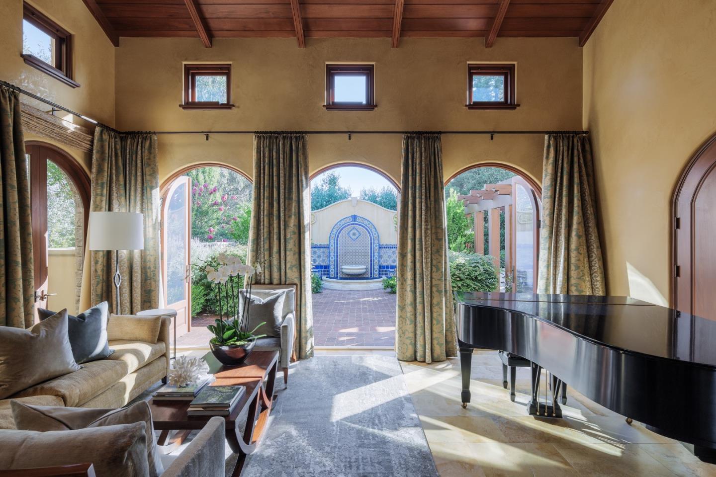 Detail Gallery Image 12 of 49 For 995 Matadero Ave, Palo Alto,  CA 94306 - 4 Beds | 4/2 Baths