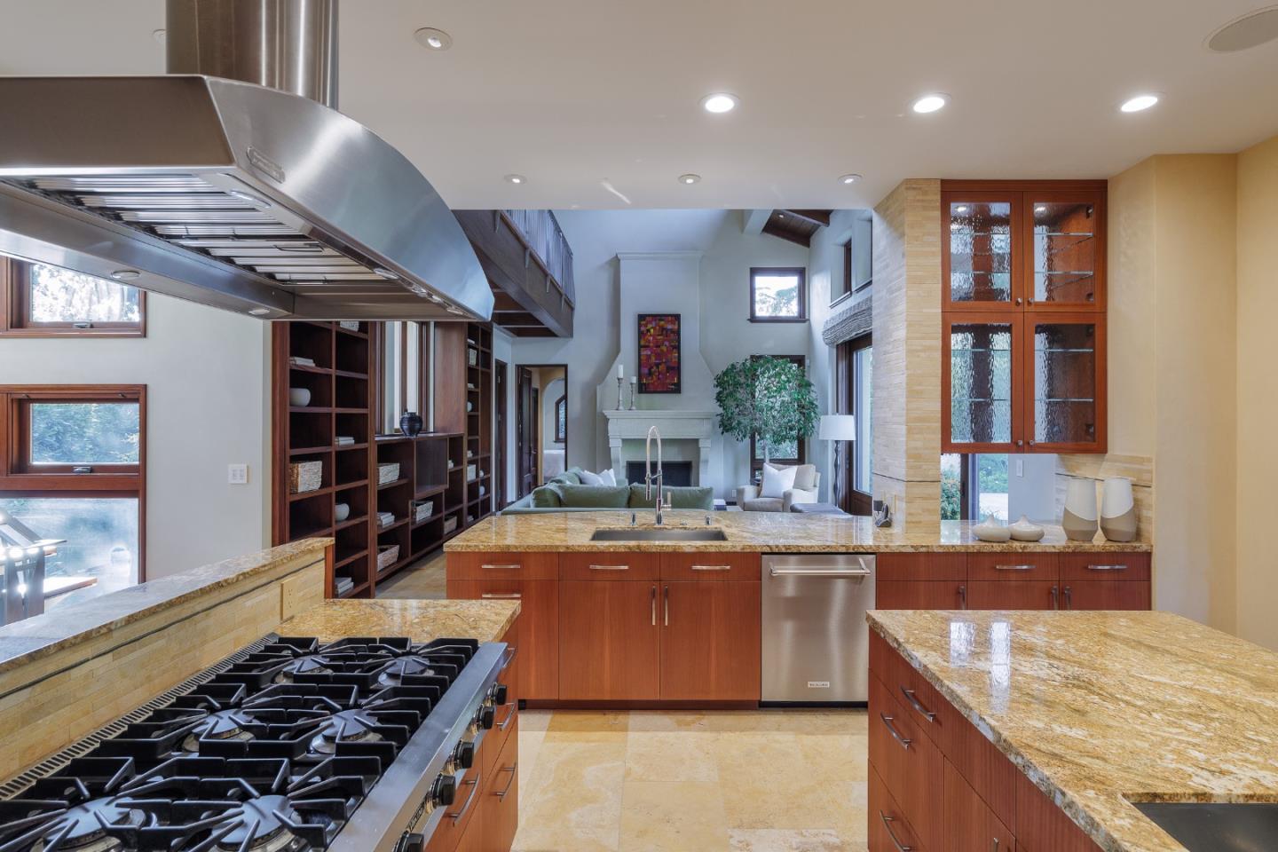 Detail Gallery Image 20 of 49 For 995 Matadero Ave, Palo Alto,  CA 94306 - 4 Beds | 4/2 Baths