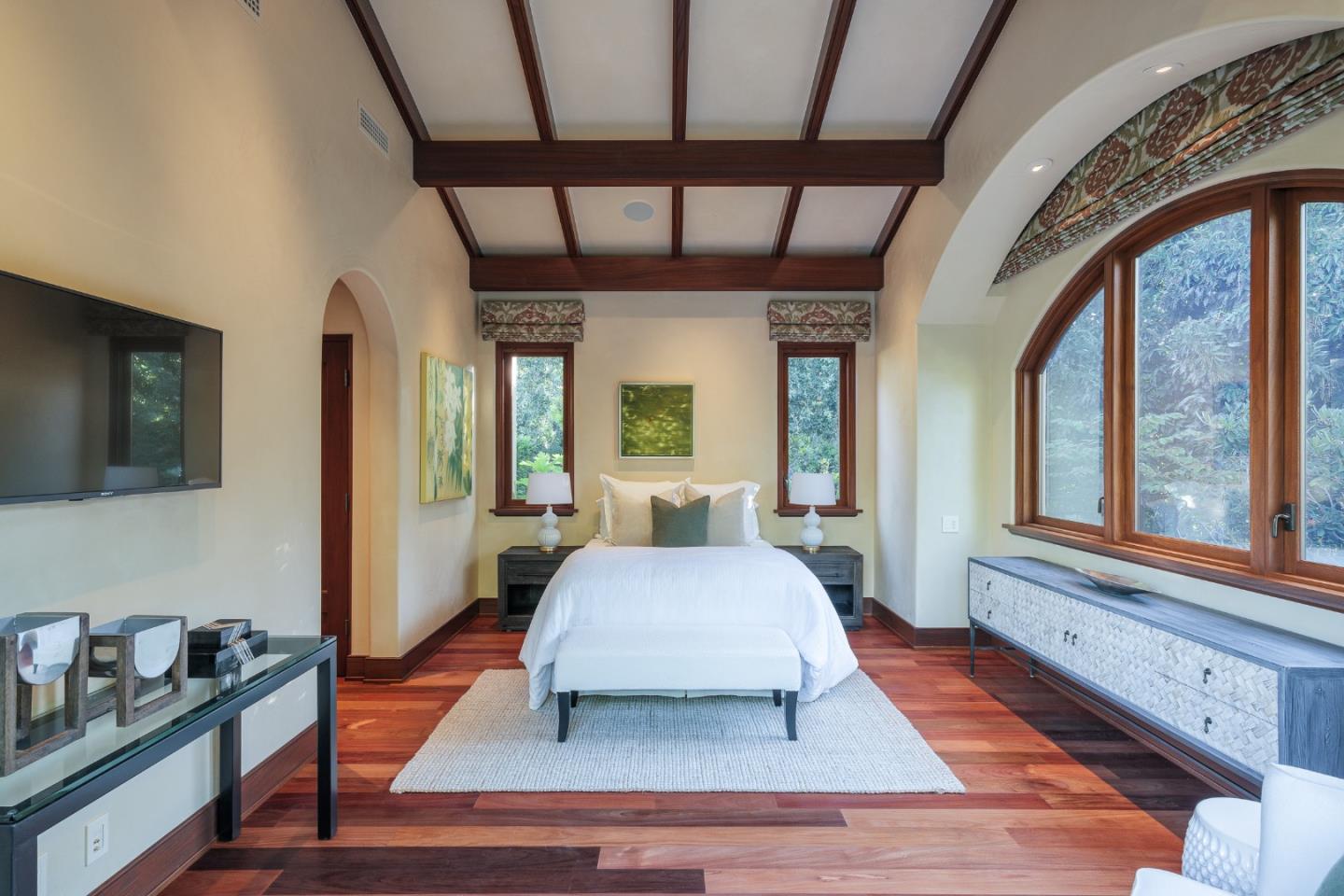 Detail Gallery Image 26 of 49 For 995 Matadero Ave, Palo Alto,  CA 94306 - 4 Beds | 4/2 Baths