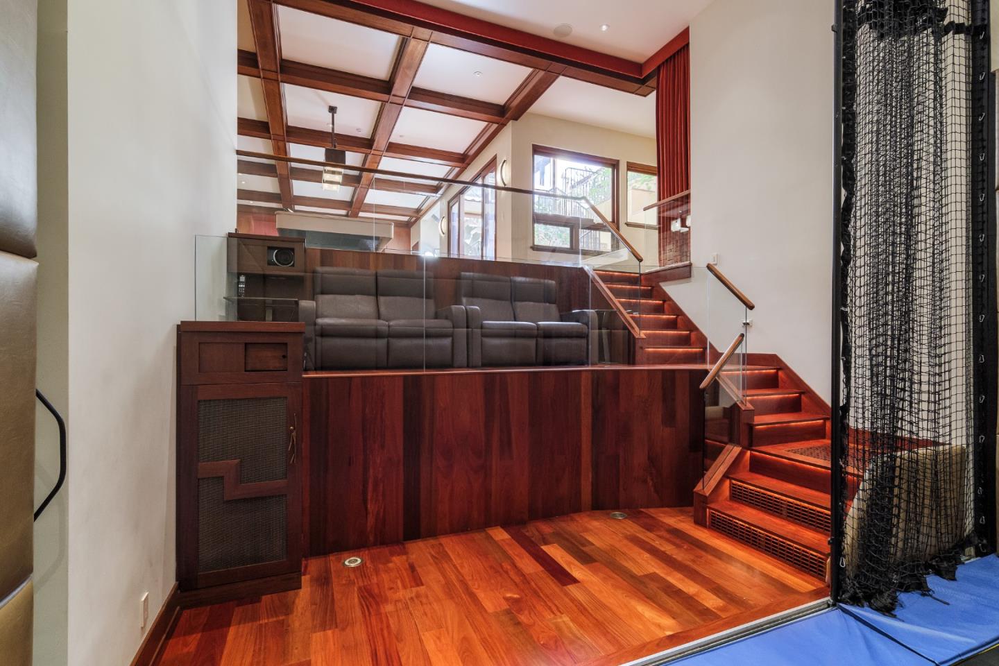 Detail Gallery Image 37 of 49 For 995 Matadero Ave, Palo Alto,  CA 94306 - 4 Beds | 4/2 Baths