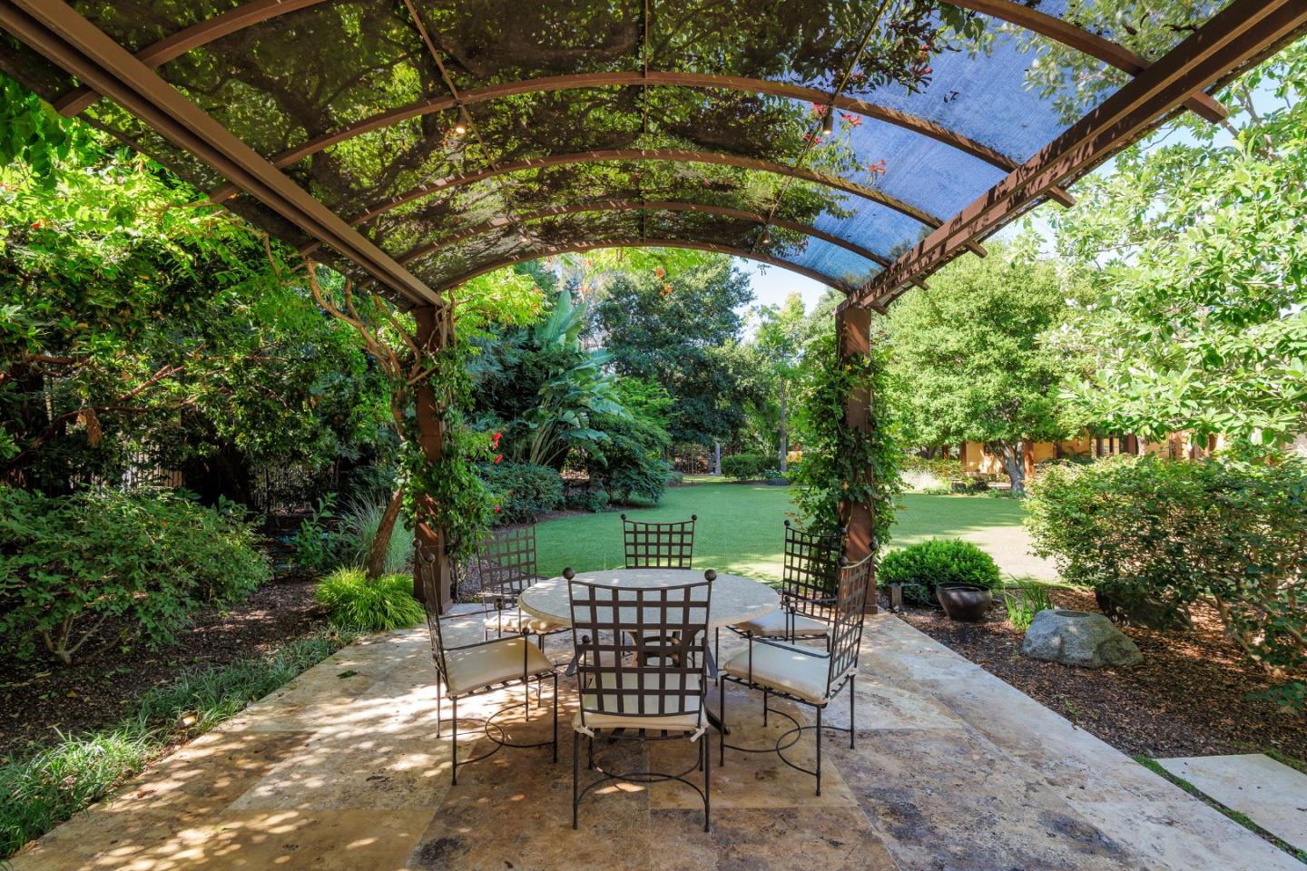 Detail Gallery Image 40 of 49 For 995 Matadero Ave, Palo Alto,  CA 94306 - 4 Beds | 4/2 Baths