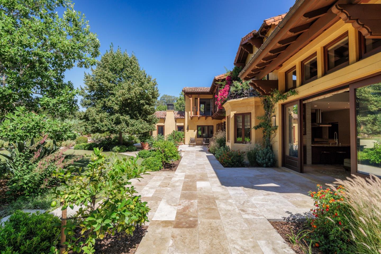 Detail Gallery Image 45 of 49 For 995 Matadero Ave, Palo Alto,  CA 94306 - 4 Beds | 4/2 Baths