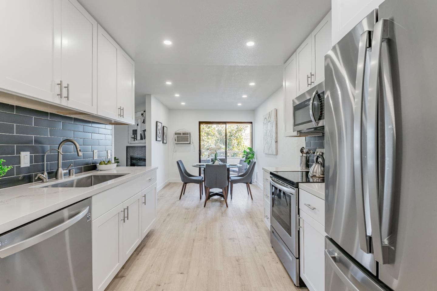 Detail Gallery Image 15 of 45 For 2077 Washington Ave #302,  San Leandro,  CA 94577 - 2 Beds | 2 Baths