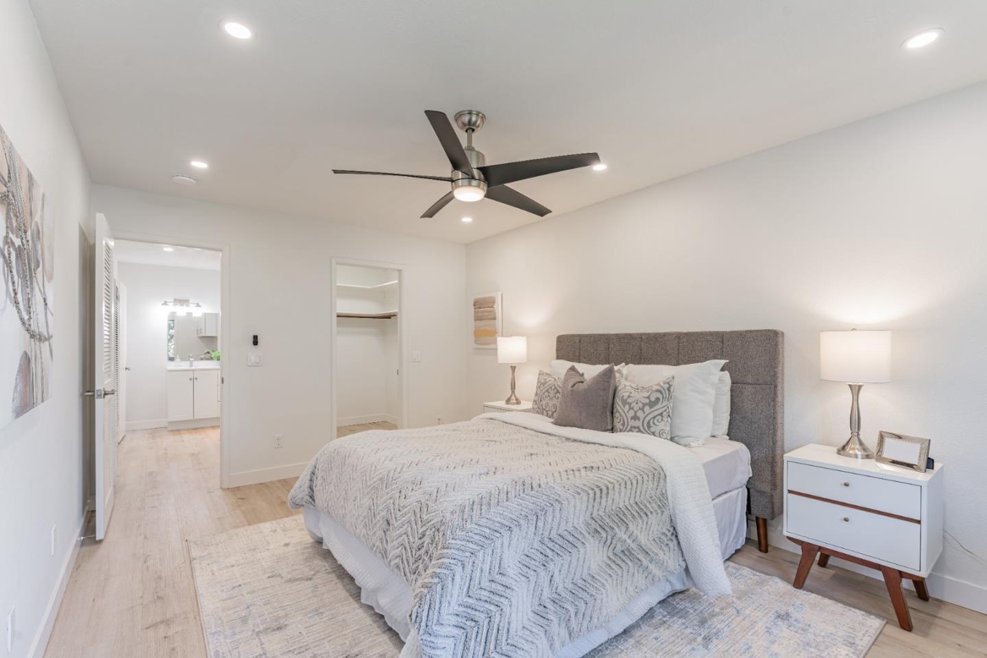 Detail Gallery Image 24 of 45 For 2077 Washington Ave #302,  San Leandro,  CA 94577 - 2 Beds | 2 Baths