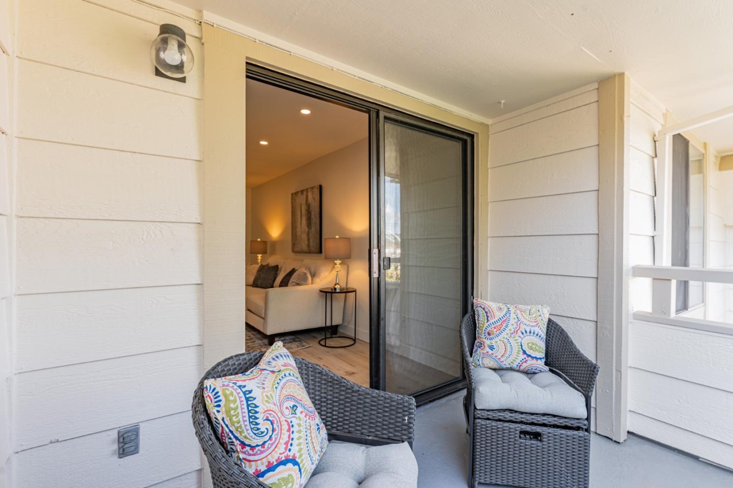 Detail Gallery Image 38 of 45 For 2077 Washington Ave #302,  San Leandro,  CA 94577 - 2 Beds | 2 Baths