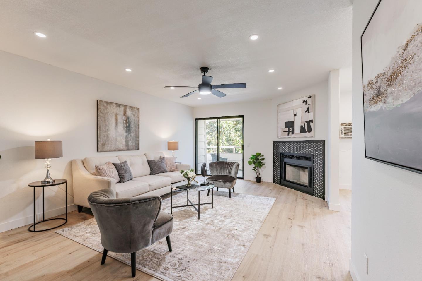 Detail Gallery Image 6 of 45 For 2077 Washington Ave #302,  San Leandro,  CA 94577 - 2 Beds | 2 Baths