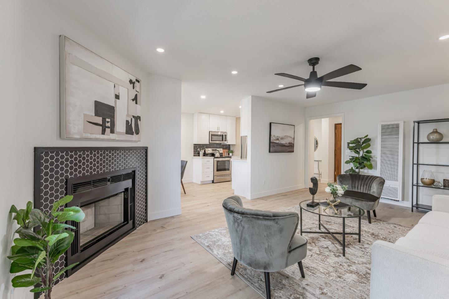 Detail Gallery Image 8 of 45 For 2077 Washington Ave #302,  San Leandro,  CA 94577 - 2 Beds | 2 Baths