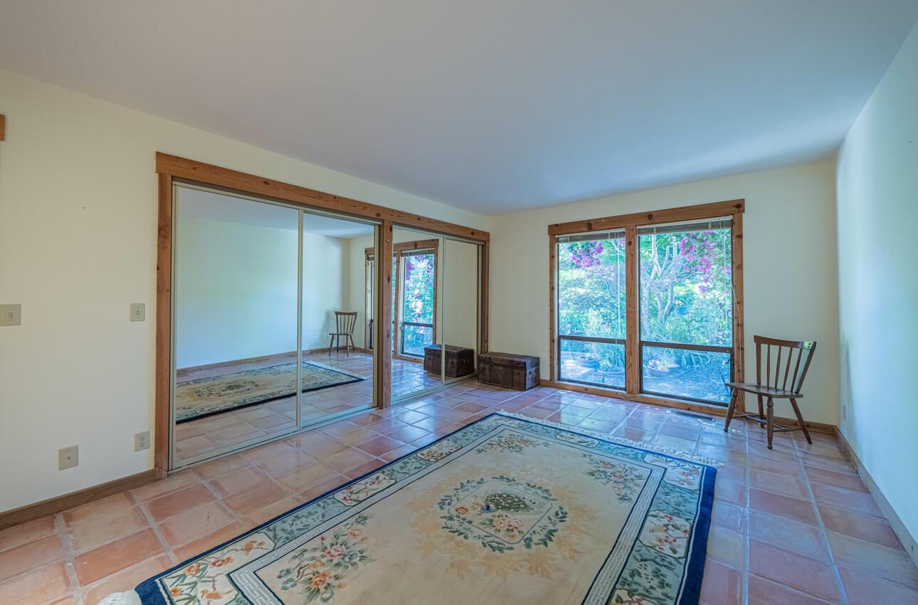 Detail Gallery Image 13 of 28 For 20 Woodside Pl, Carmel Valley,  CA 93924 - 2 Beds | 2 Baths